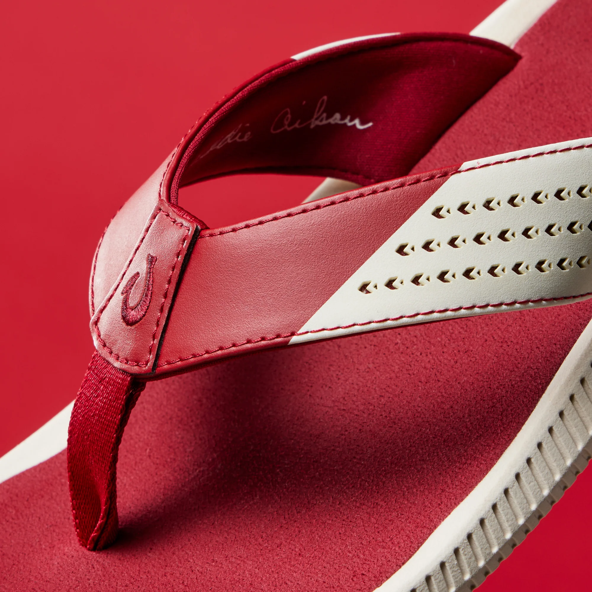Ulele  -  Off White / Deep Red - Image 3
