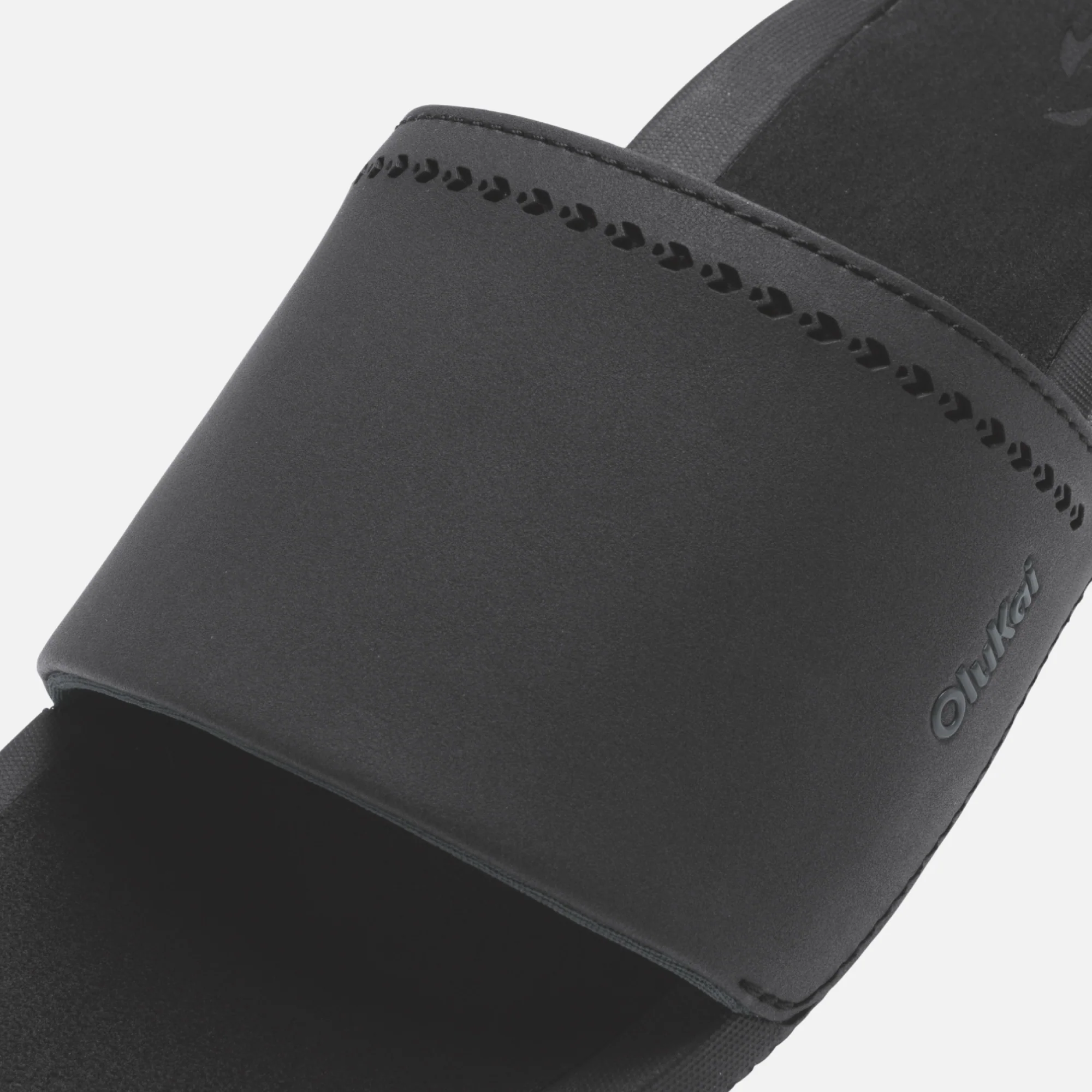 Ulele Slide  -  Black / Black - Image 3